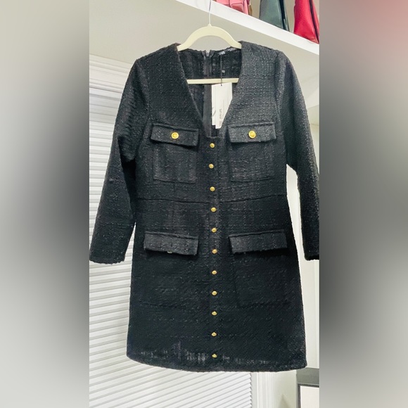 ZARA GOLD BUTTON TEXTURED DRESS
BLACK🖤brand new - Picture 7 of 7
